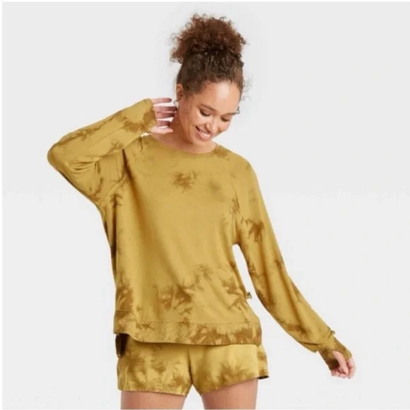 JoyLab Women's Soft Lightweight Sweatshirt Tie Dye Pattern Mustard Yellow - Picture 1 of 12